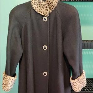 Gorgeous retro coat with faux leopard collar and cuffs